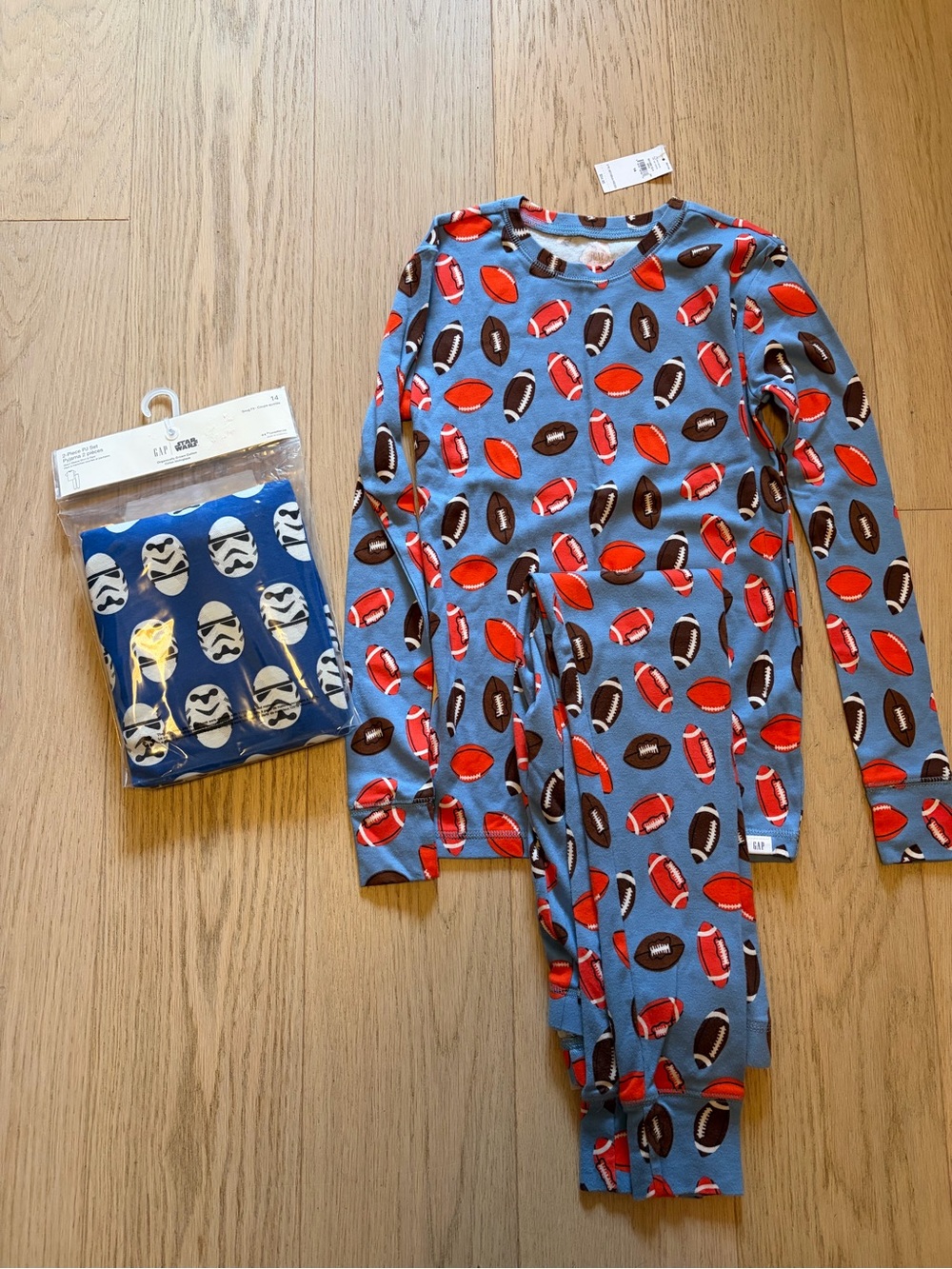 NEW Kids Star Wars and Blue Football Print Pajama Sets - Gap